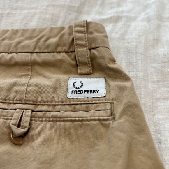 Fred Perry Classic Khaki Shorts - Picture 4 of 4